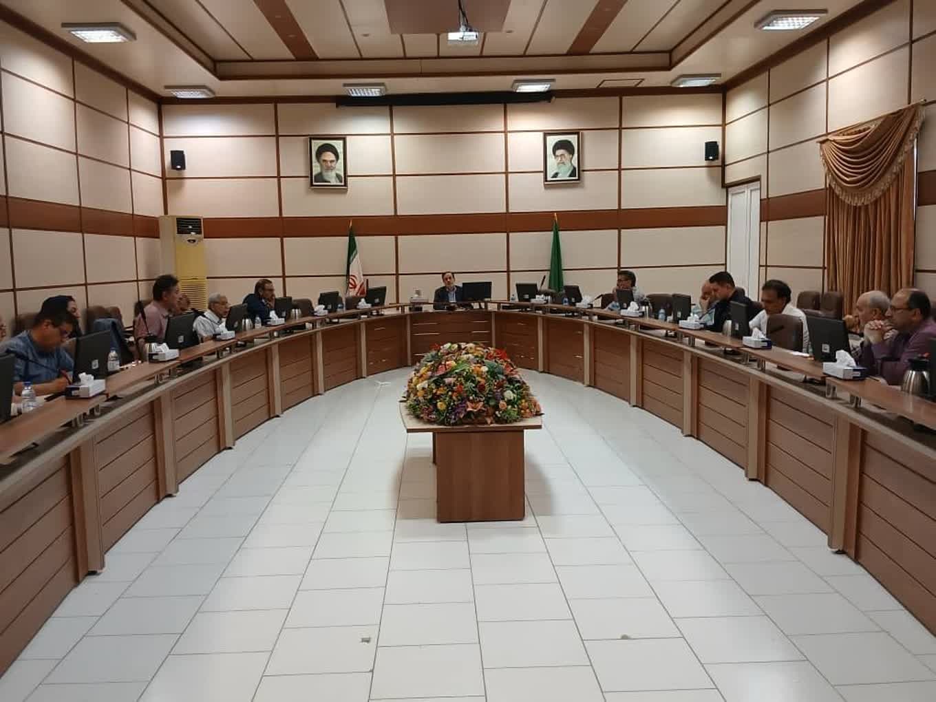 استفاده از رویكردهای فناورانه و نوآورانه و ظرفیت واحدهای فناور و دانش بنیان در كنار ایجاد زمینه های فرهنگی و اجتماعی از جمله راهكارهای مدیریت شورورزی می باشد